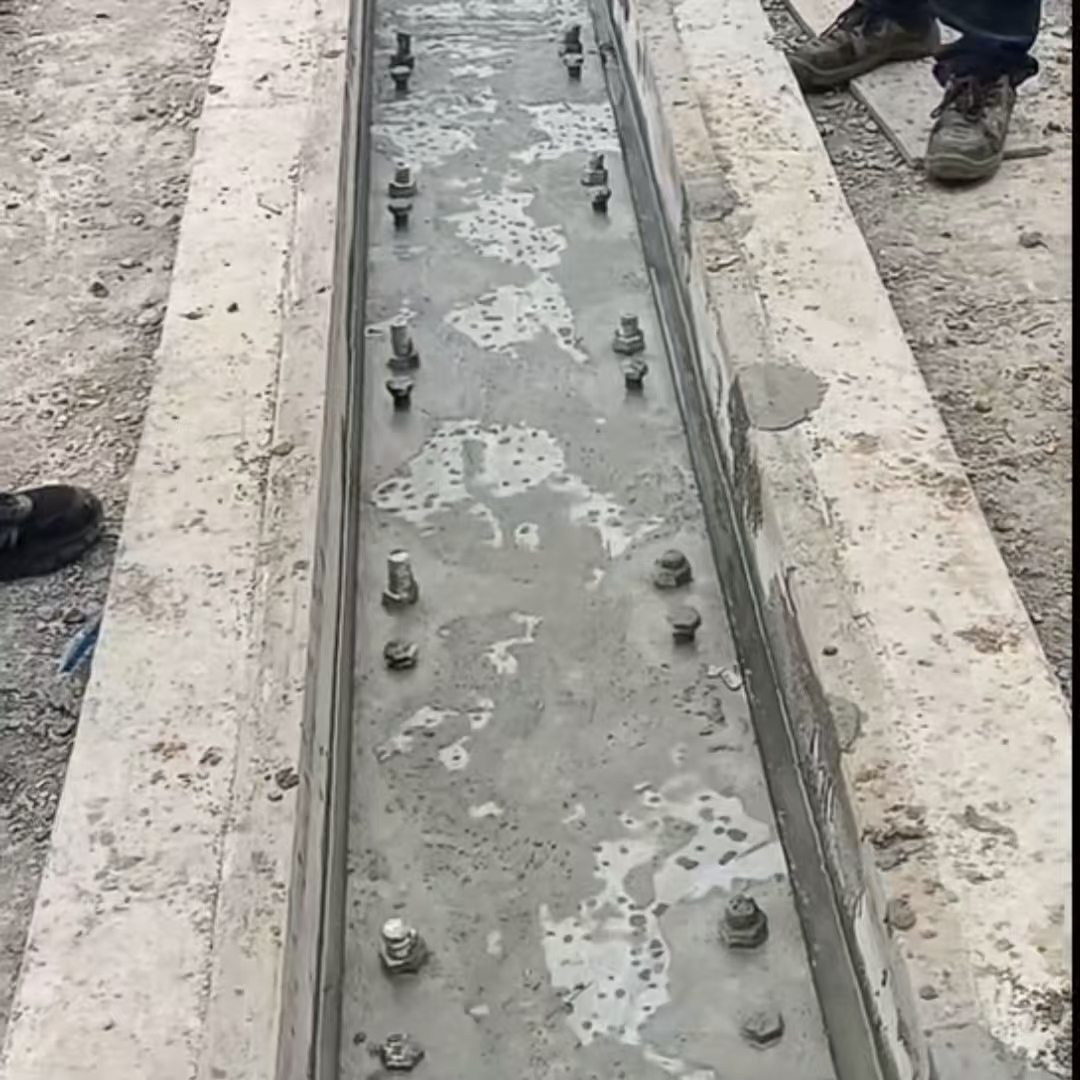 东丽港口码头起重机龙门吊重型机械设备稳固用早强快凝轨道胶泥